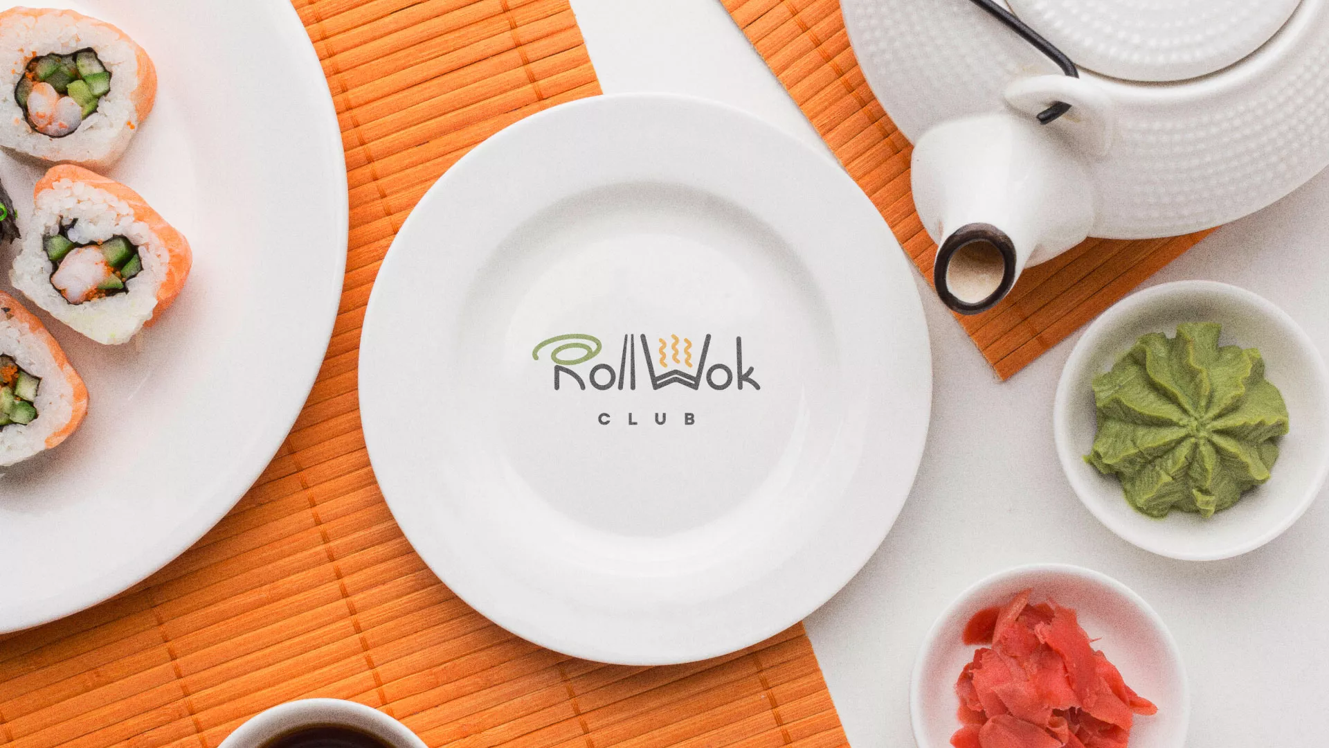 Разработка логотипа и фирменного стиля в Янауле для суши-бара «Roll Wok Club» Разработка логотипа и фирменного стиля в Янауле для суши-бара «Roll Wok Club»